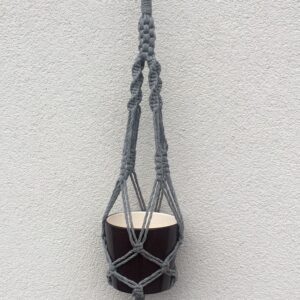 Macramé – závěs na květináč