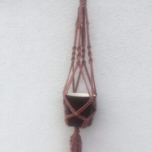 Macramé – závěs na květináč